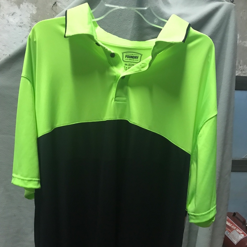 NWT 3xl Foundry shirt